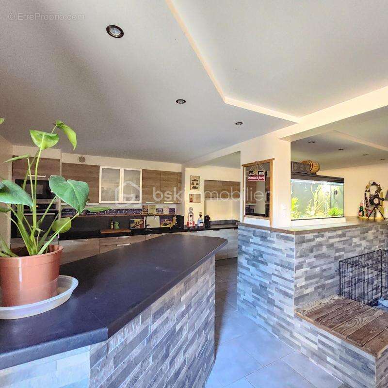 Appartement de 157 m2 avec jardin de 50 m2 - photo 6