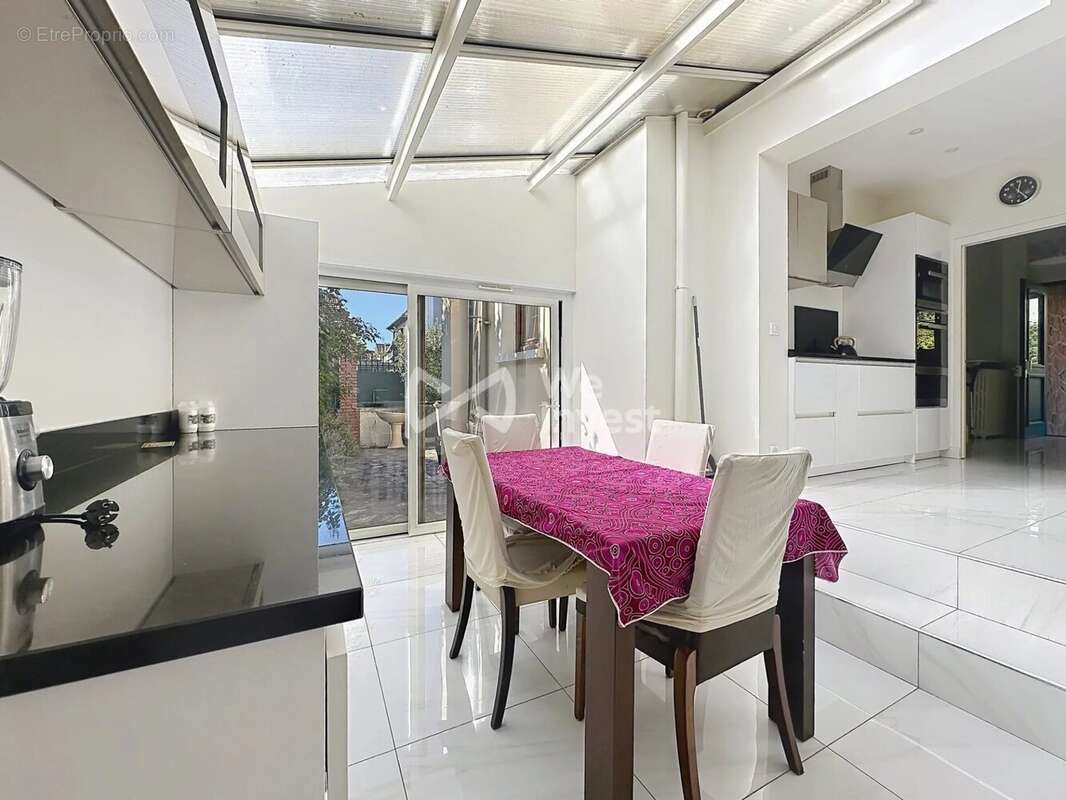 Maison à COLOMBES