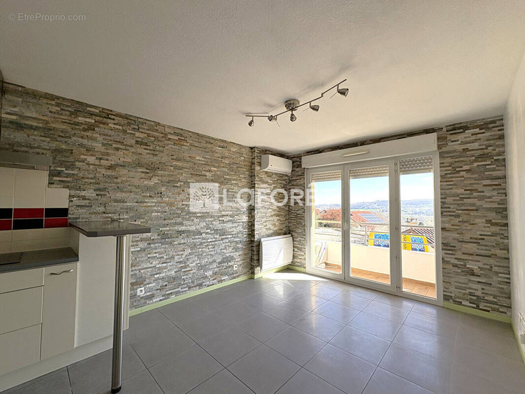 Appartement à GRIGNY