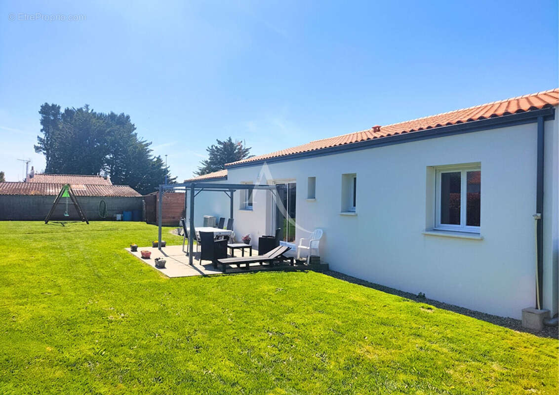 Maison à BEAUVOIR-SUR-MER