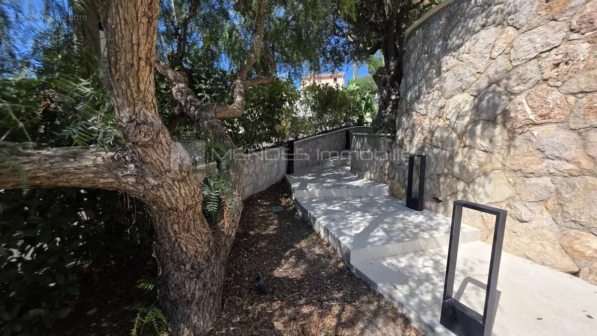 Superbe villa moderne vue mer a beausoleil - photo 53