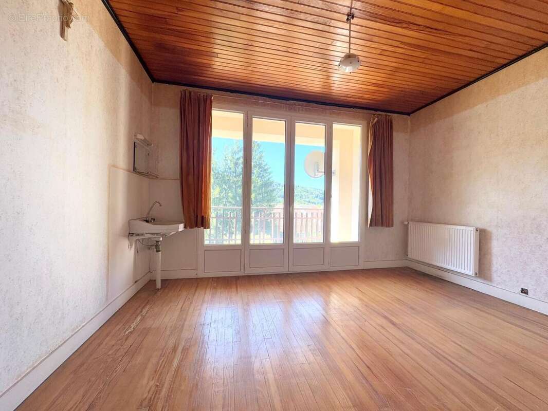 Appartement 115 m² à Vernierfontaine  - photo 2