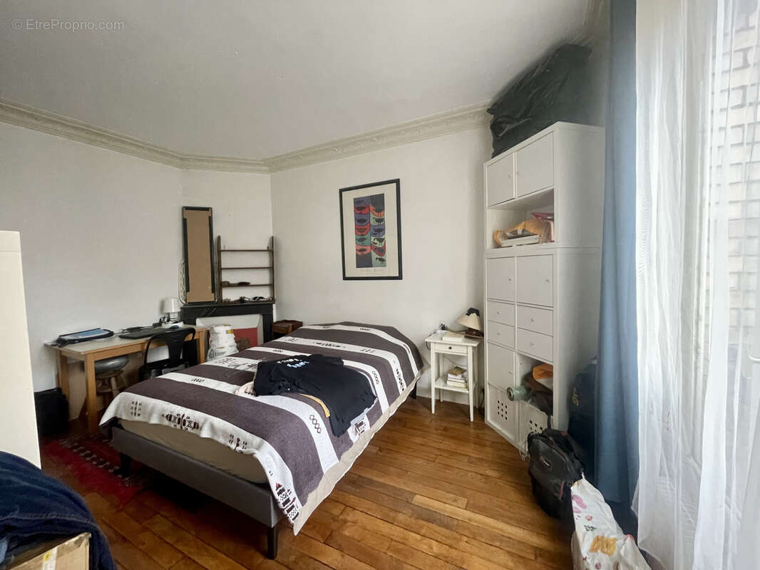 Autre à PARIS-20E