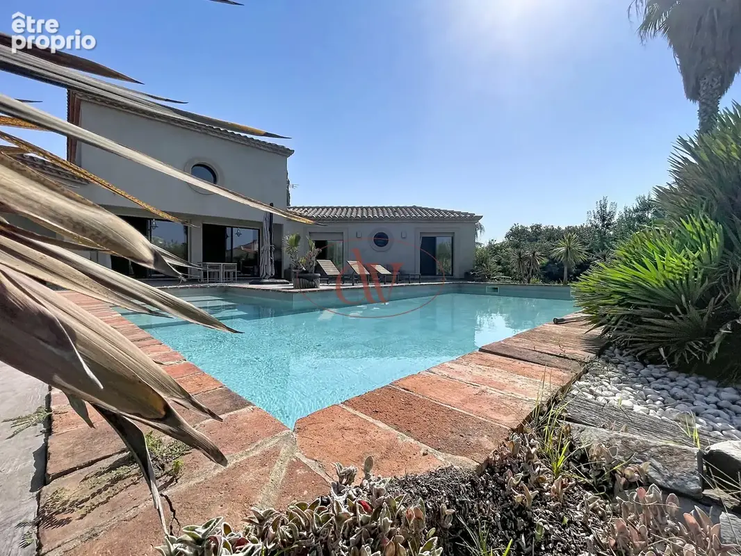 Maison 4 faces / 205 m2 hab / 4 chambres / parcelle 2200 m2 /  saint-feliu-d'avall - photo 14
