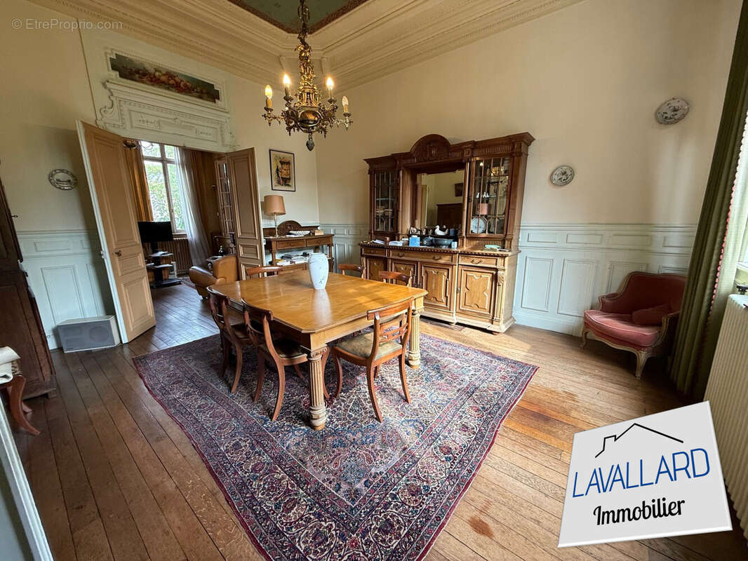 Maison 290 m² à Corbie  - photo 5