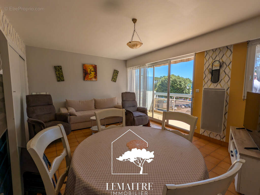 Appartement à LES MATHES