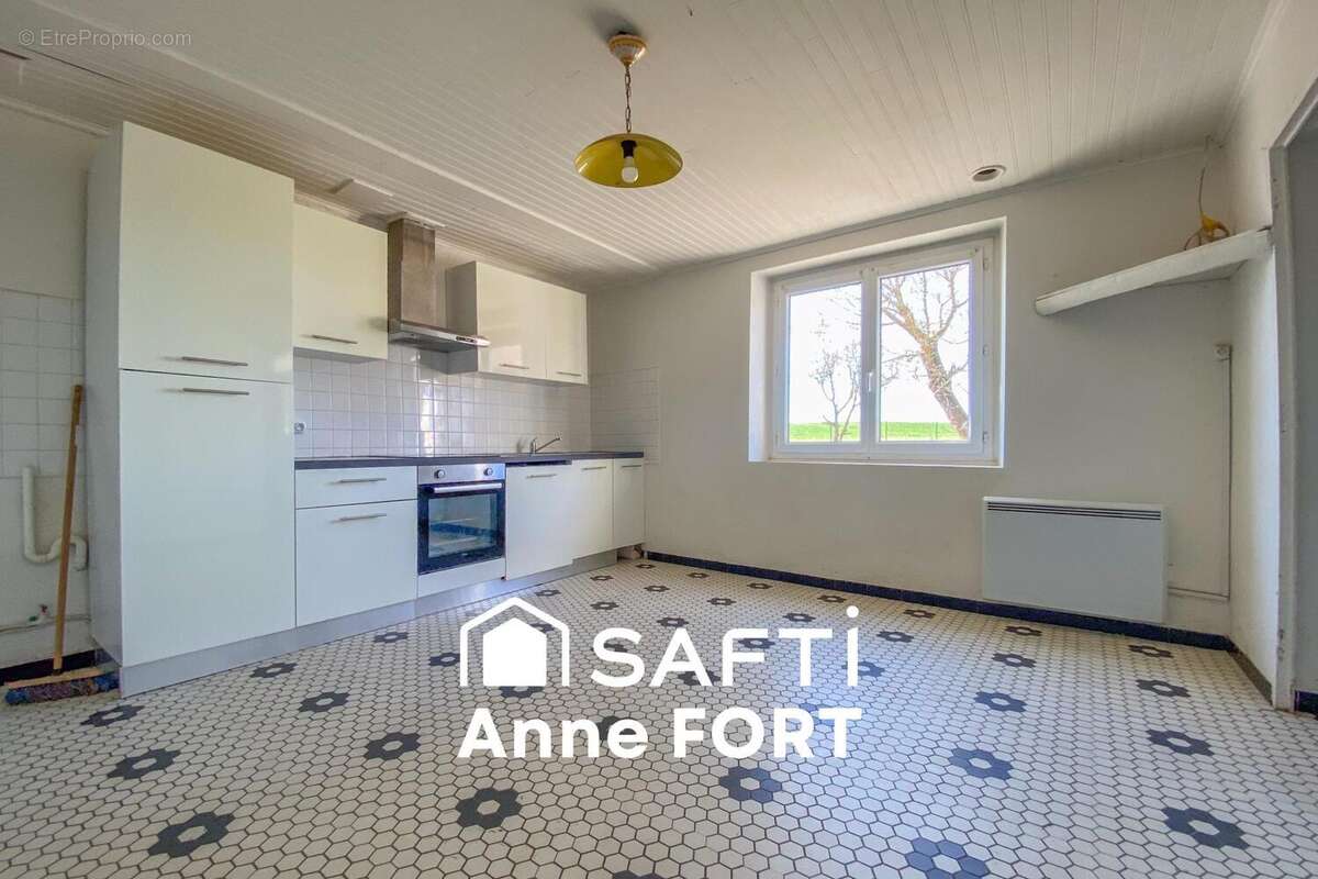 Maison 98 m² à Laroque-Timbaut  - photo 2