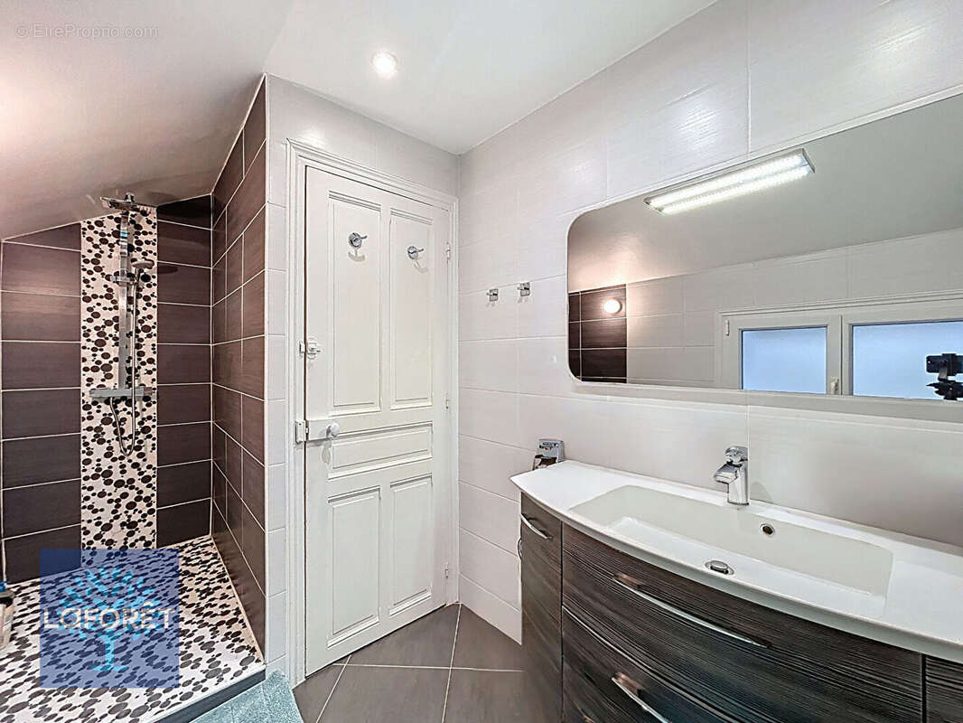 Maison à CORBEIL-ESSONNES