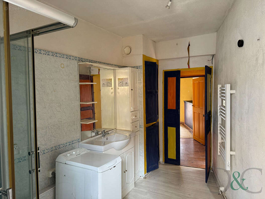 Appartement à BORMES-LES-MIMOSAS