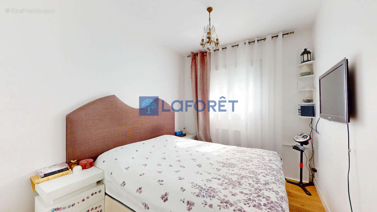 Maison à PARAY-VIEILLE-POSTE