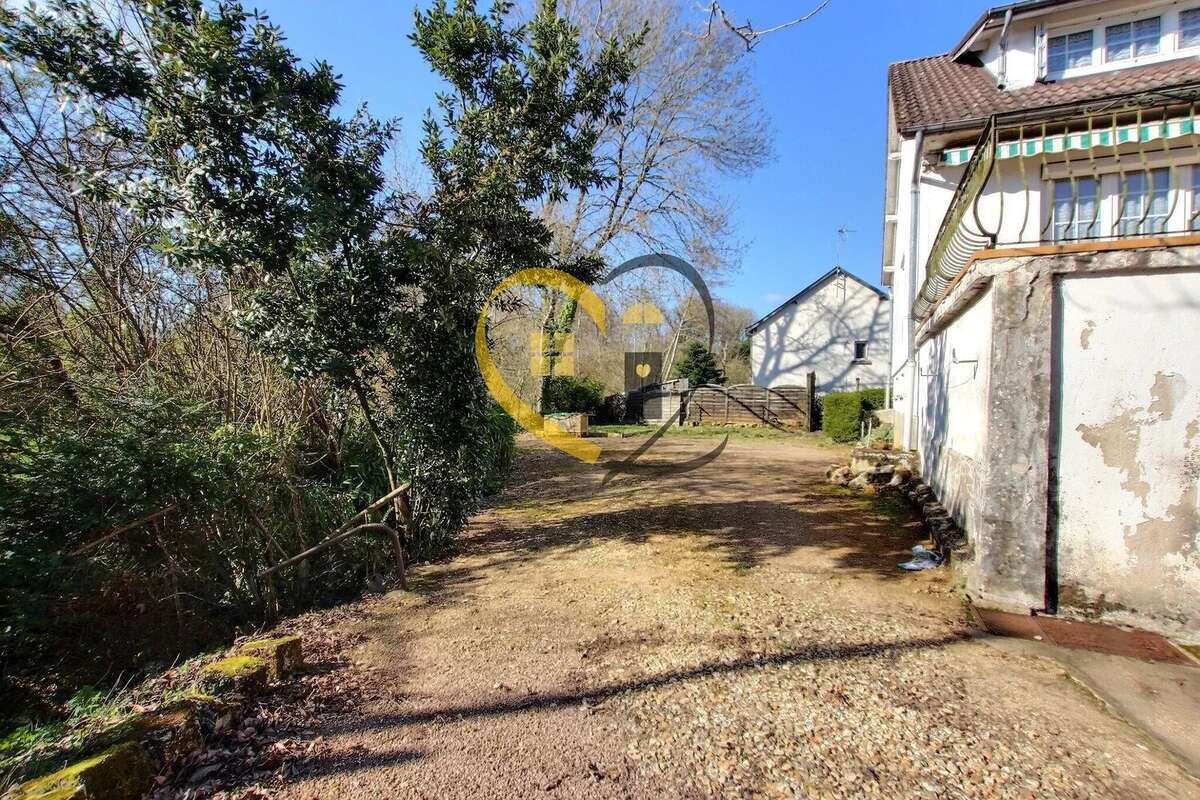Maison à SAINT-MARTIN-D'AUXIGNY