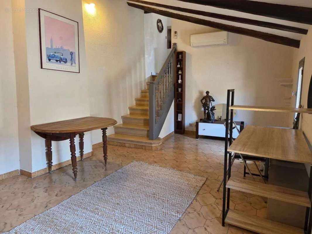 Appartement À Vendre - photo 2