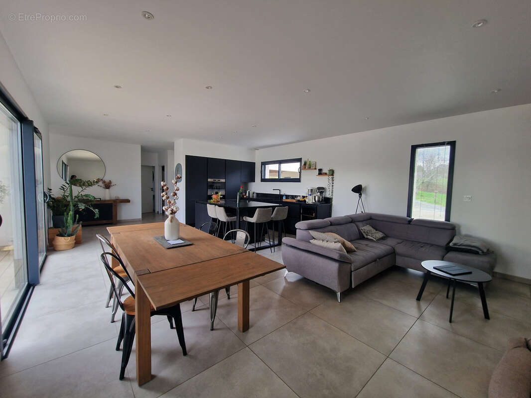 Maison à SAINTE-FEREOLE