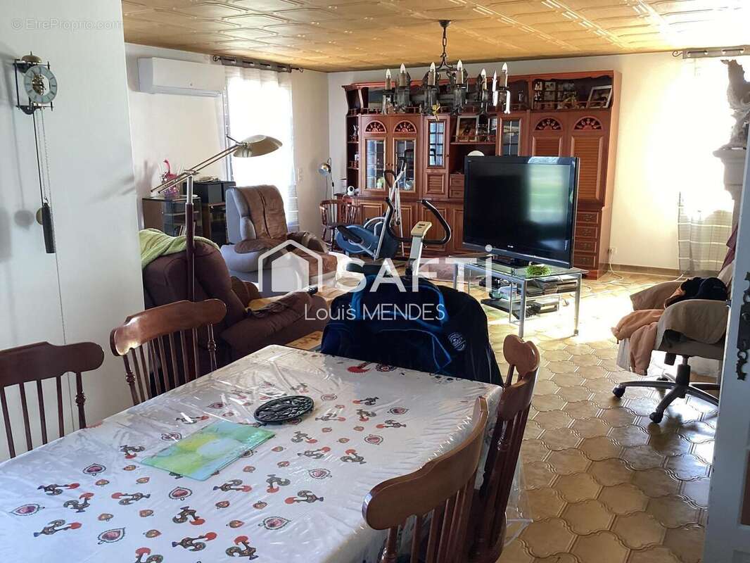 Maison 203 m² à Trespoux-Rassiels  - photo 7