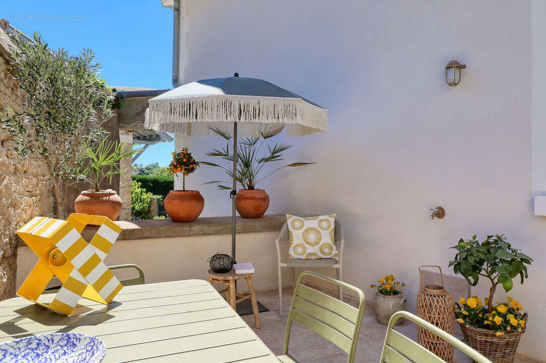 Maison à SAINT-CYR-AU-MONT-D&#039;OR