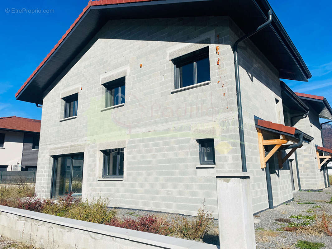 Maison à SCIONZIER