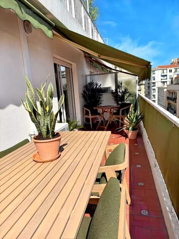Appartement à NICE