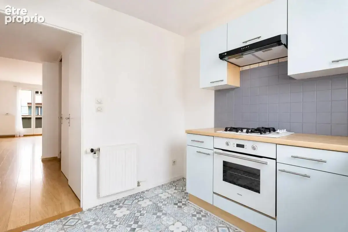 Appartement 4 pièces de 65 m² à Ronchin - photo 6