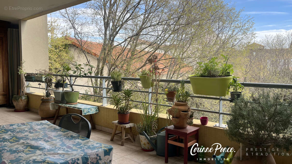 Appartement à NIMES