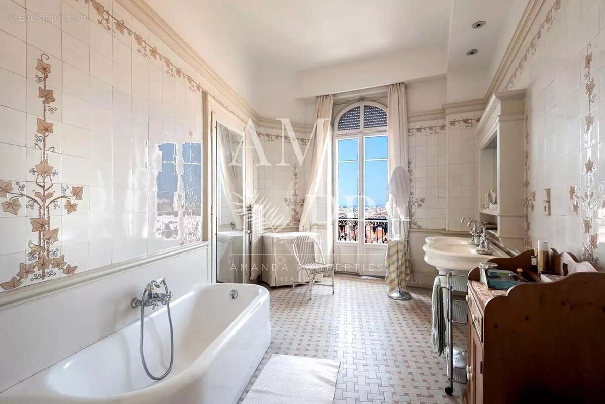 Appartement 242 m² à Nice  - photo 8