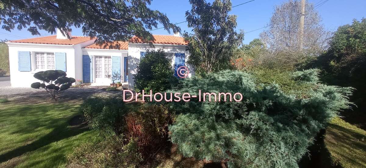 Maison à COMMEQUIERS