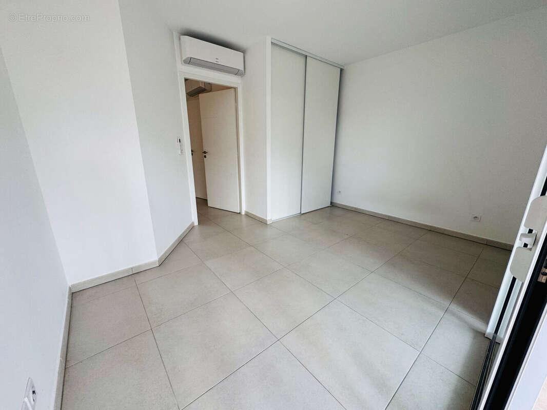 Photo 6 - Appartement à BORMES-LES-MIMOSAS