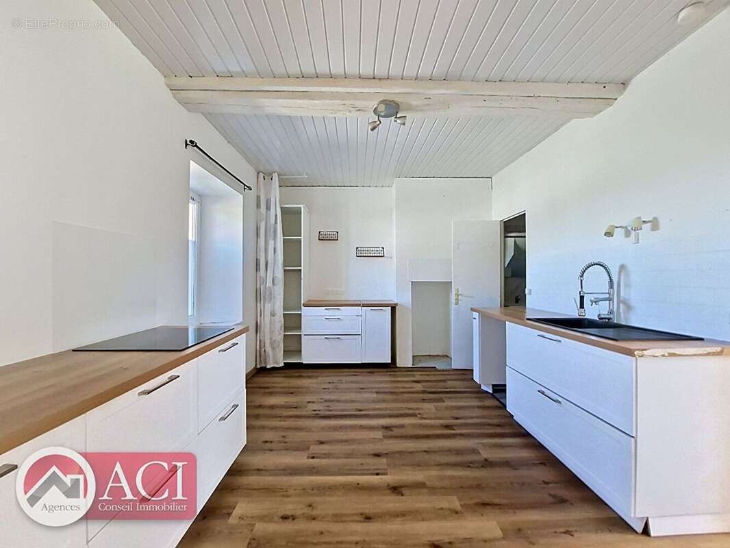 Maison 101 m² à Saint-Clair-Sur-Epte  - photo 3