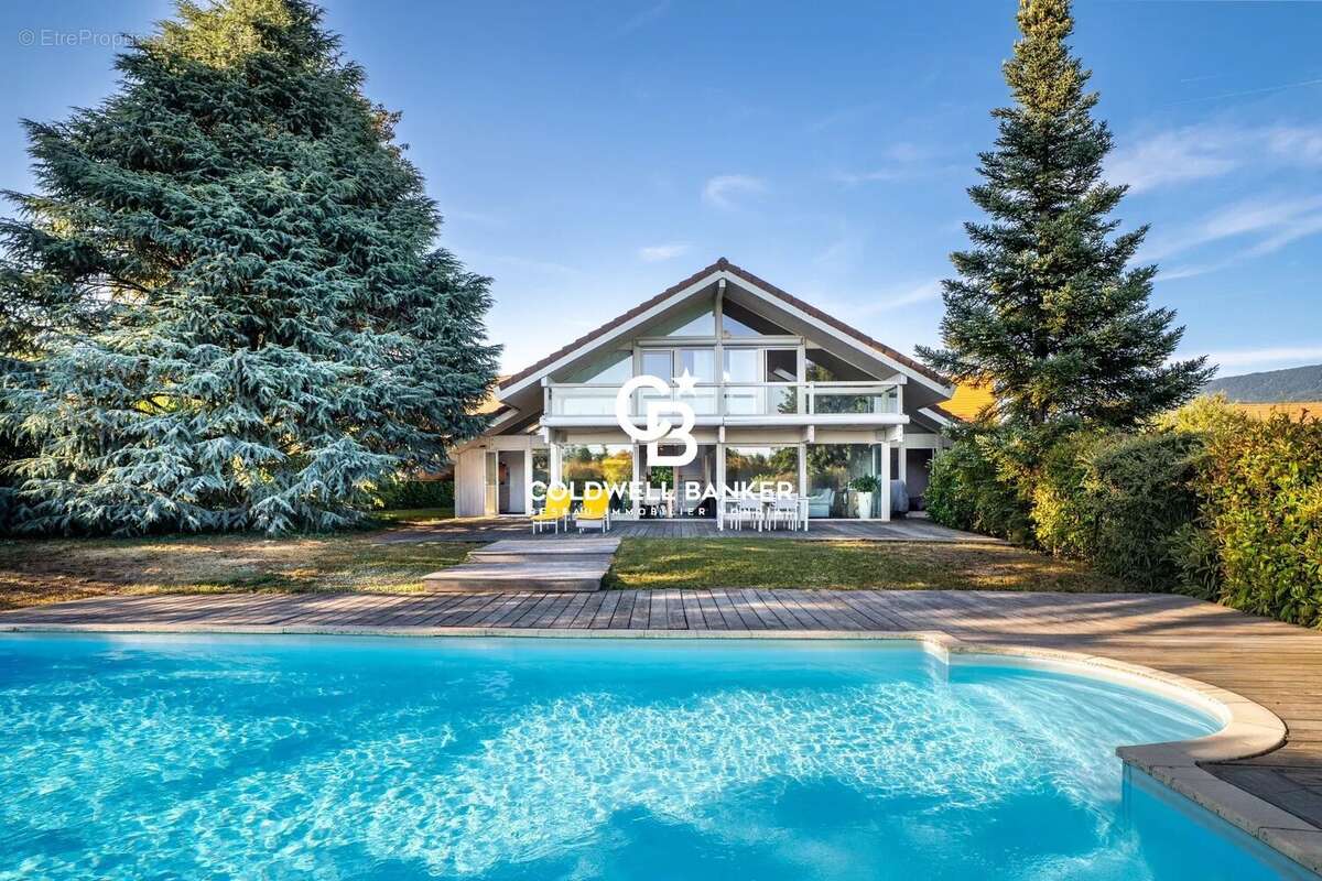 Maison familiale avec piscine à vendre à Vétraz-Monthoux proche Genève - photo 2