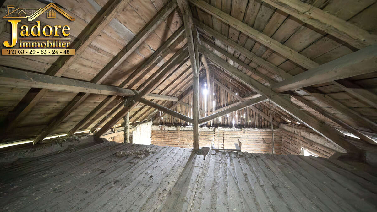 *** trop tard *** maison a renover - photo 6