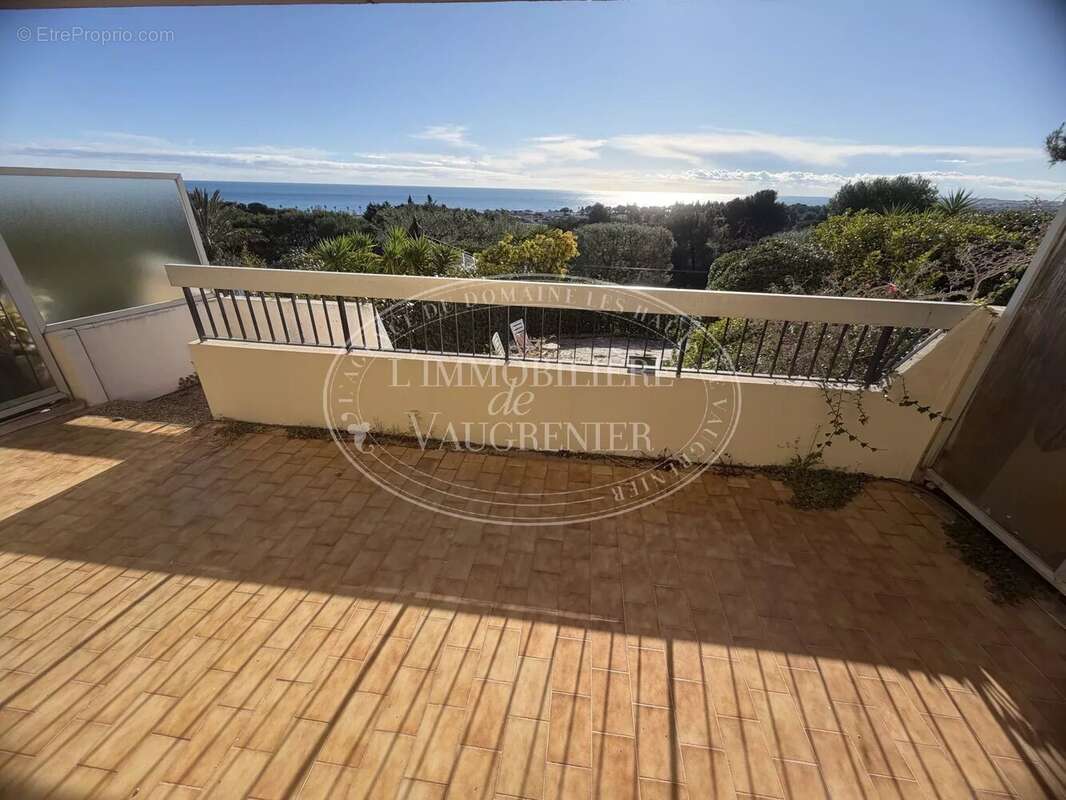 Appartement à VILLENEUVE-LOUBET