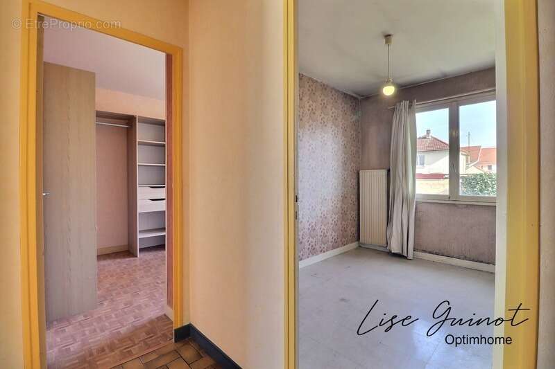 Maison à LES CLAYES-SOUS-BOIS