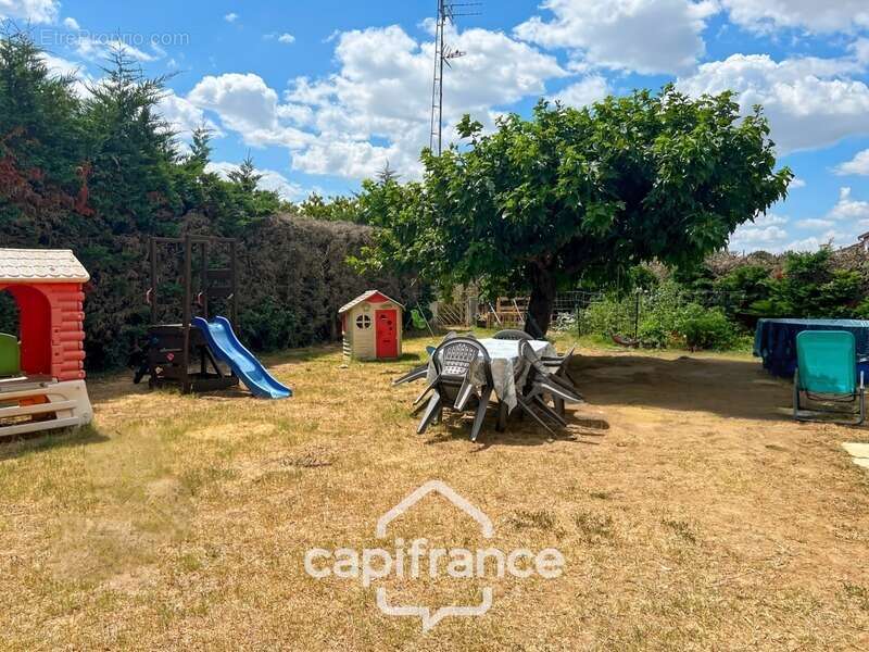 Maison de 3 chambres avec joli extérieur, proche des commodités à Espalais - photo 10