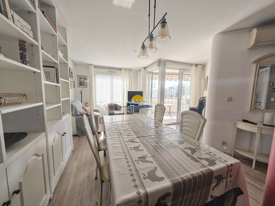 Appartement à FREJUS