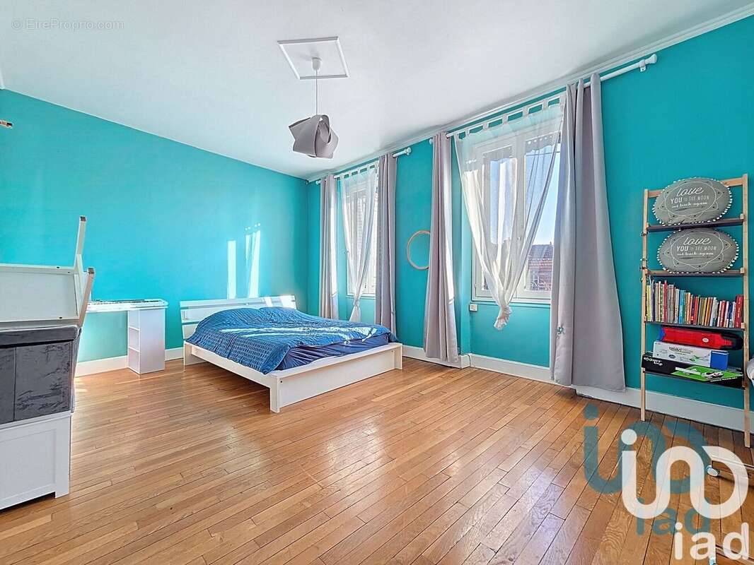 Photo 8 - Maison à ROMILLY-SUR-SEINE