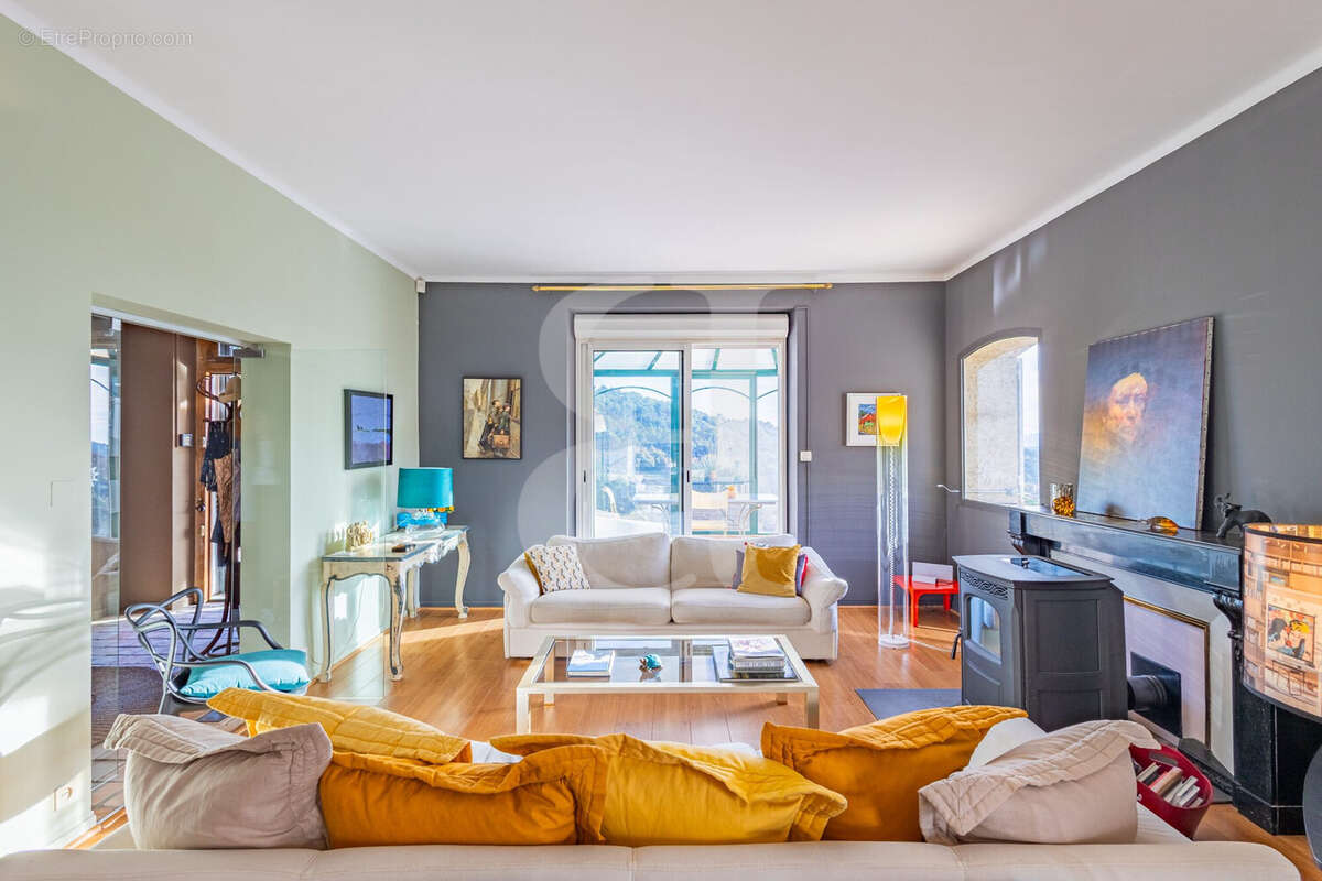 Maison à VAISON-LA-ROMAINE