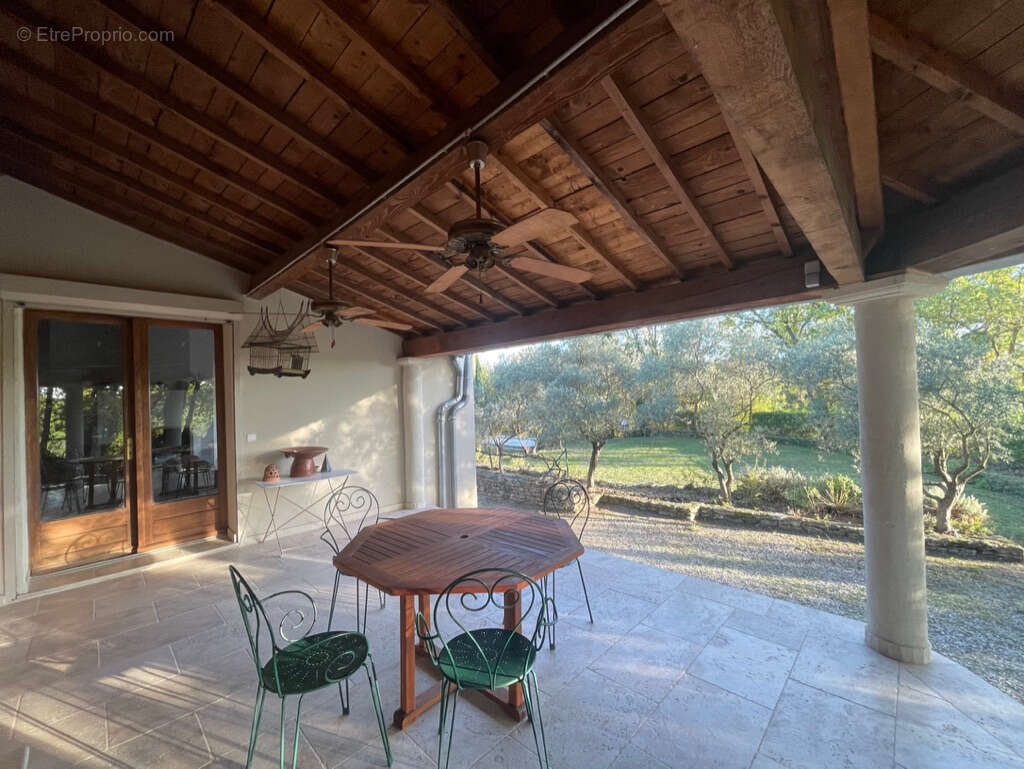 Maison à ROUSSILLON