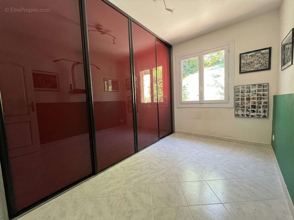 Maison 83m² à carros - photo 7