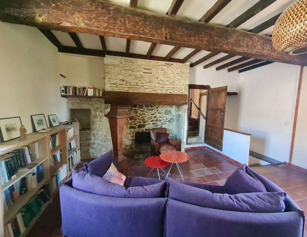 Maison à SAINT-CLAR