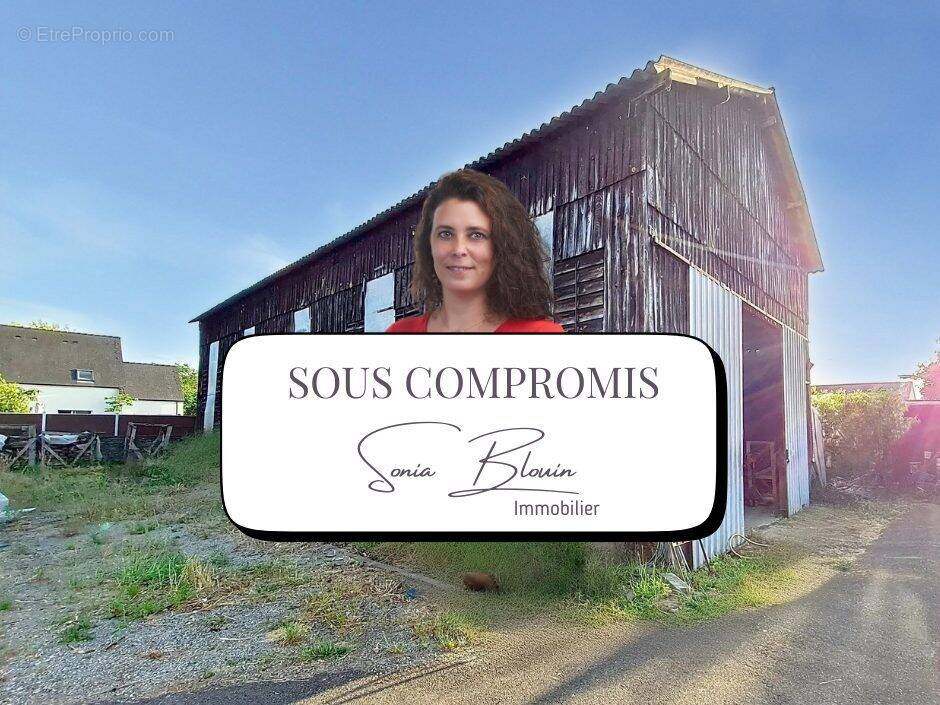 Terrain à SAINT-SATURNIN-SUR-LOIRE