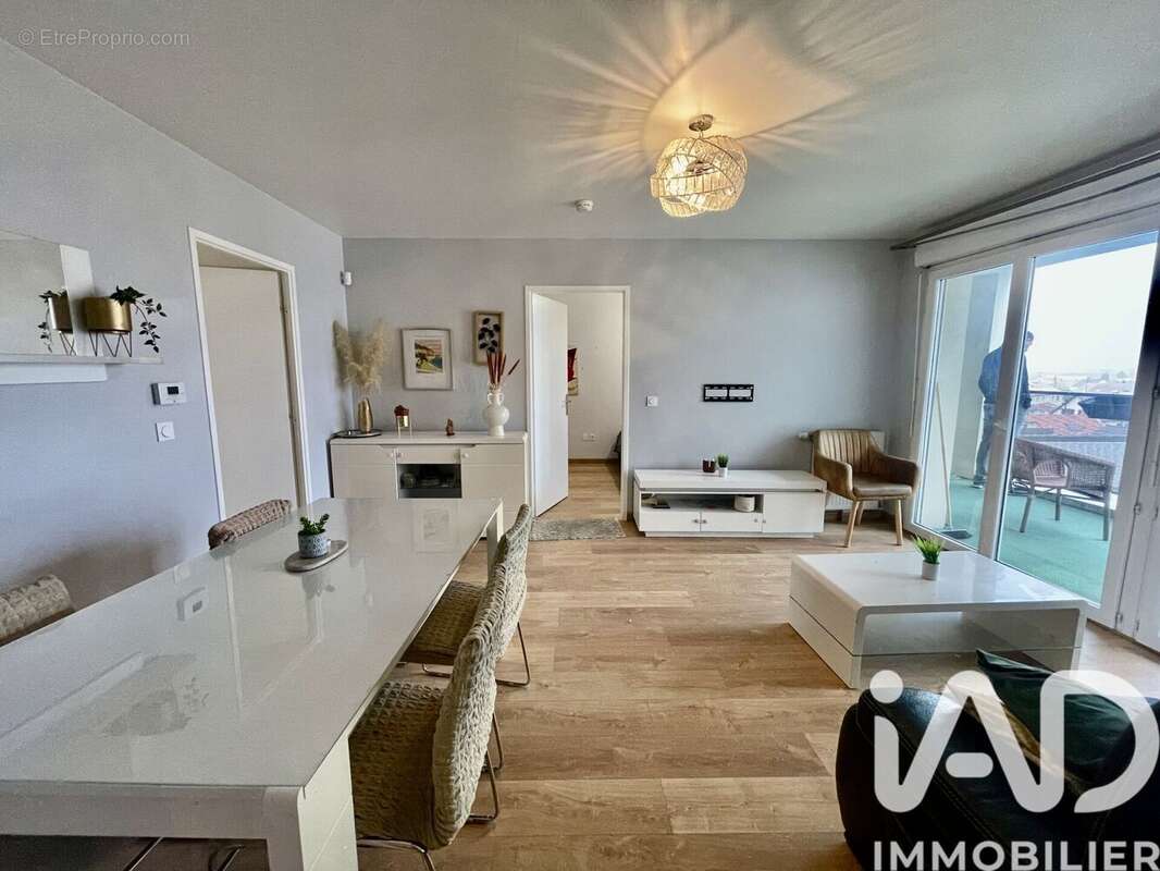 Photo 2 - Appartement à ARGENTEUIL