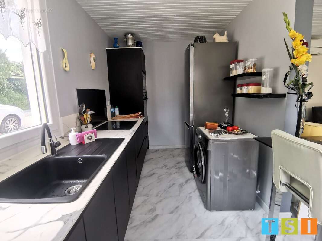 Maison à MONLEON-MAGNOAC