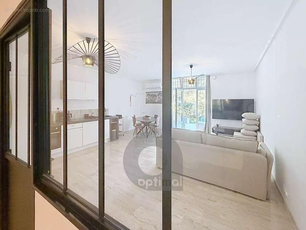 Appartement à ROQUEBRUNE-CAP-MARTIN
