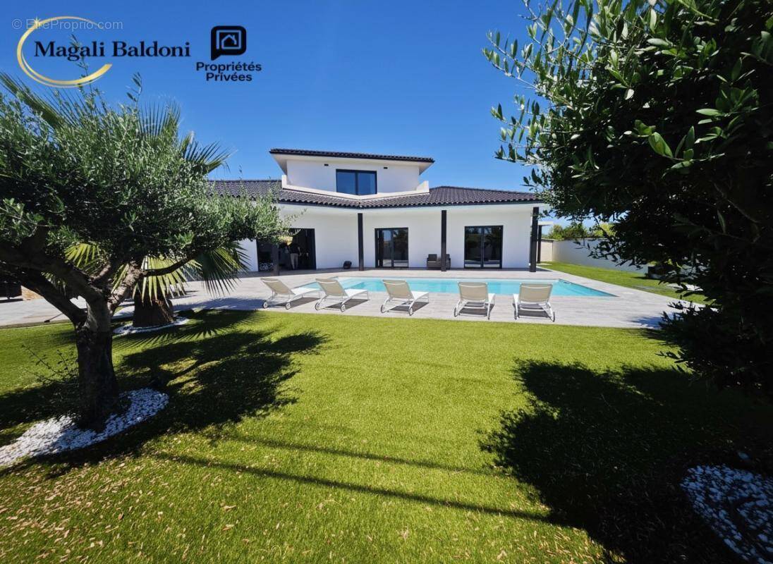 Maison à LE MUY