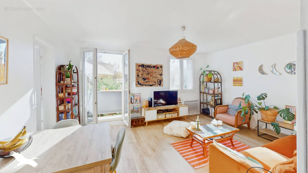 Appartement à MARSEILLE-9E