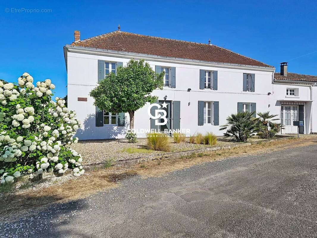 Maison à SAINT-GREGOIRE-D'ARDENNES