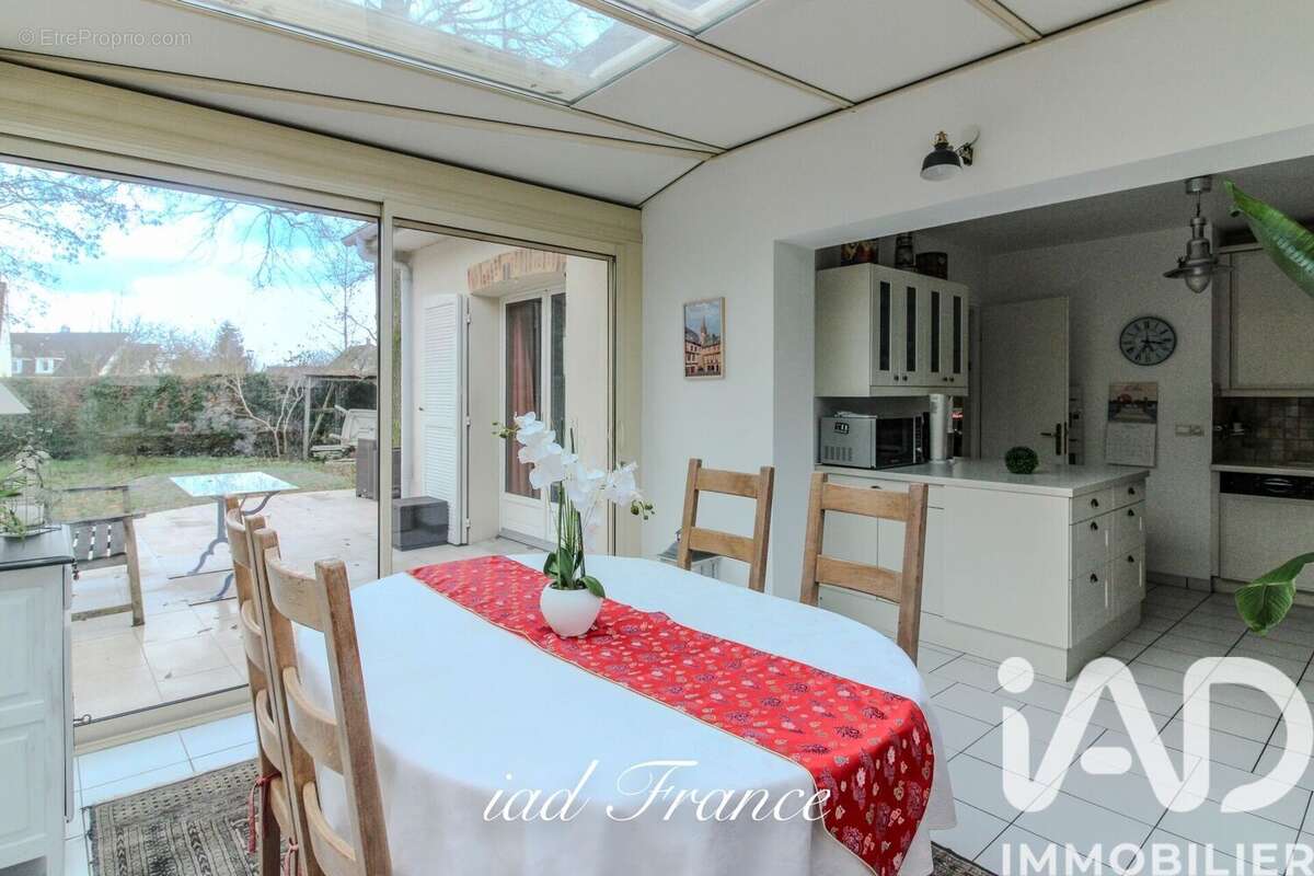 Photo 2 - Maison à VERNEUIL-SUR-SEINE