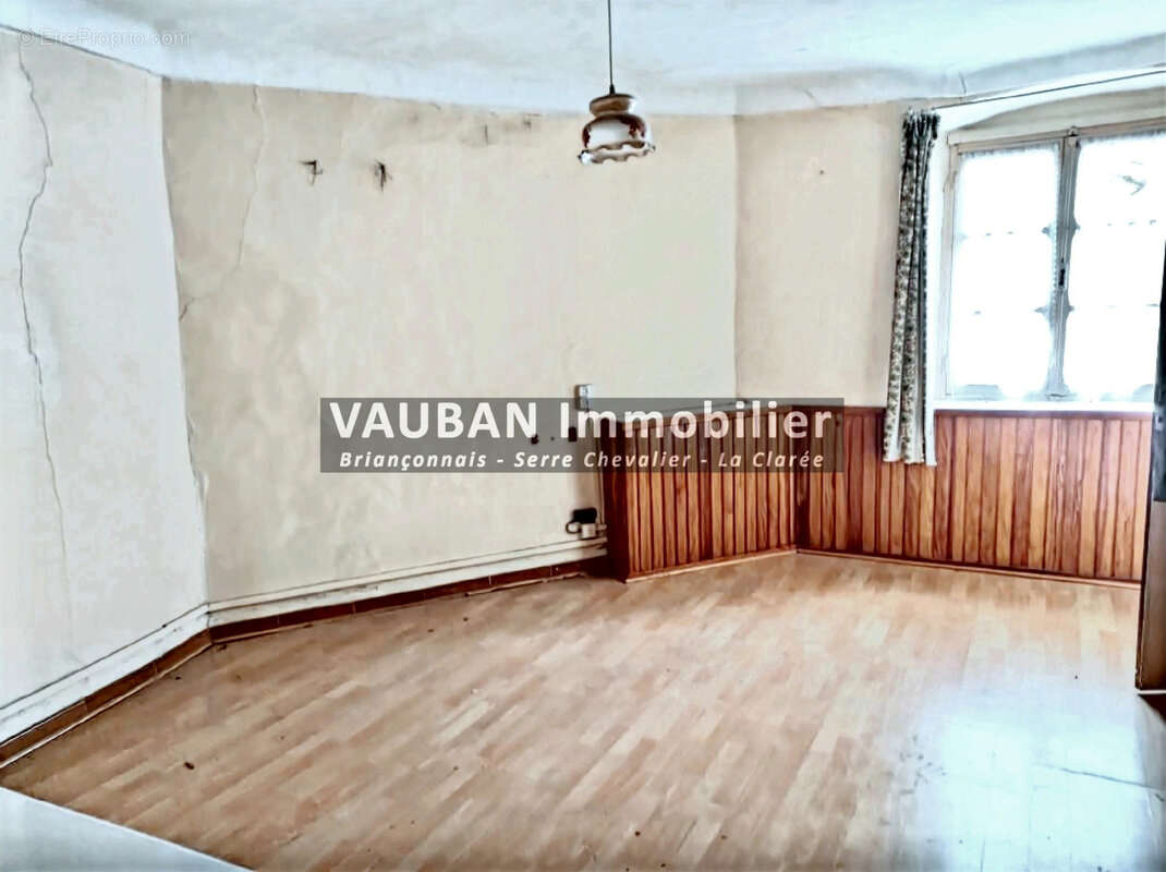 Maison à VAL-DES-PRES