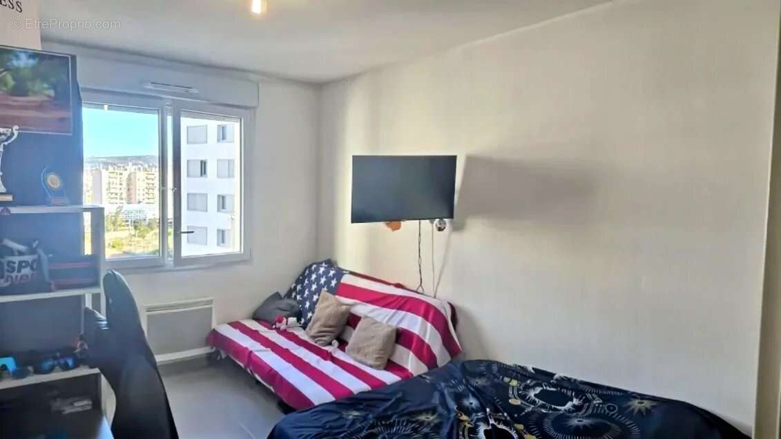Appartement à MARSEILLE-3E