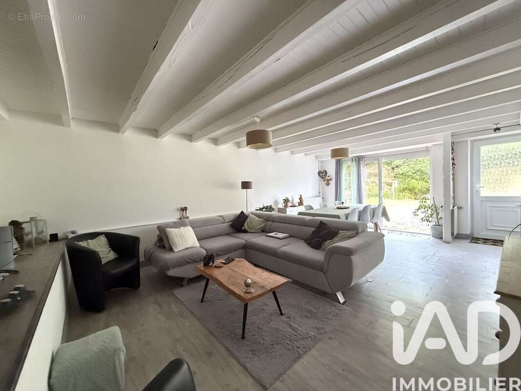 Maison 120 m² à Les Cars  - photo 3