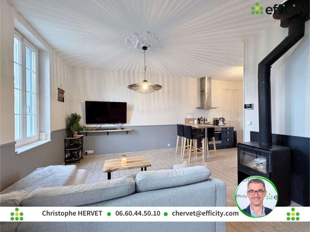 Maison à RUELLE-SUR-TOUVRE